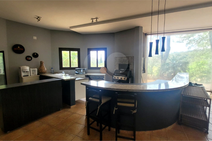 Casa à venda ou para alugar com 4 quartos, sendo 2 suítes, no condomínio Cantareira, Mairiporã - SP
