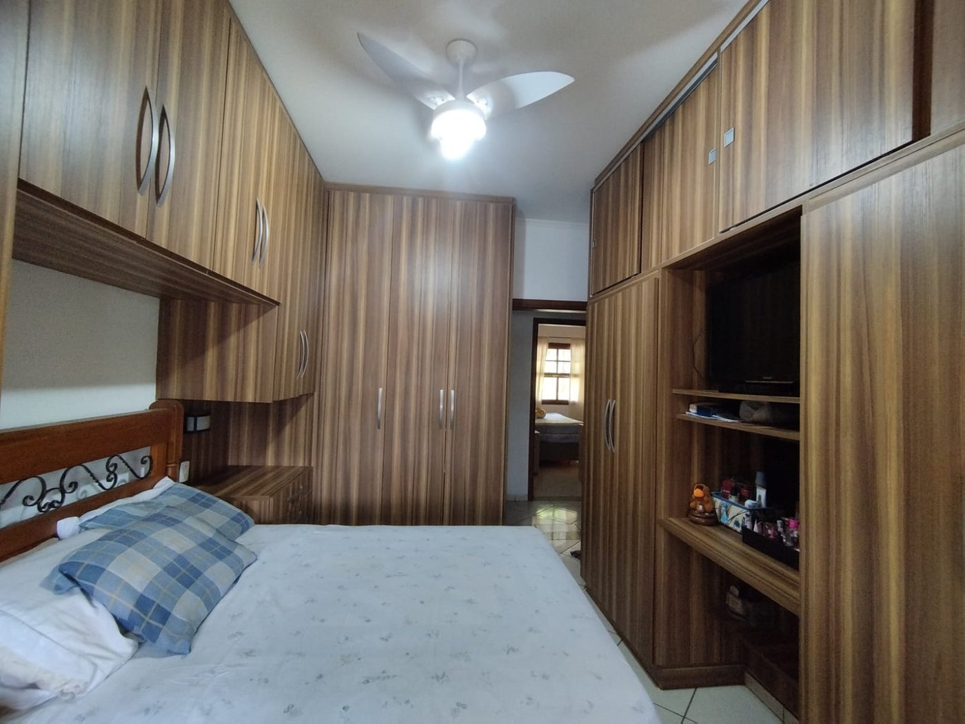 Casa à venda com 3 quartos, sendo 1 suíte, no condomínio Outeiro Das Flores, Itupeva - SP