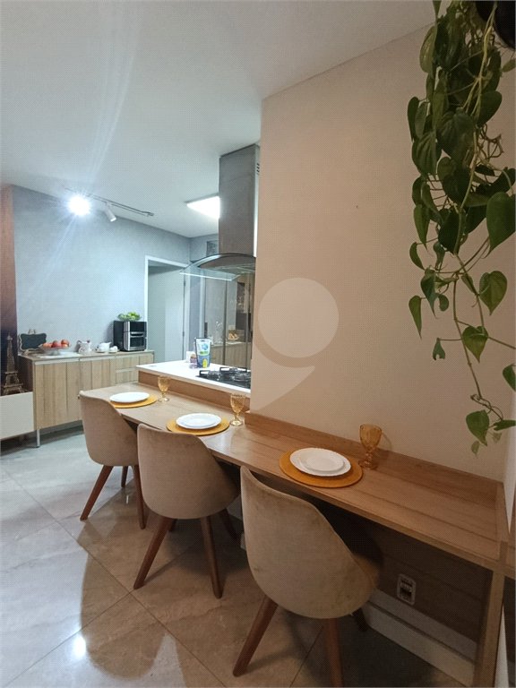 Apartamento à venda com 3 quartos, sendo 1 suíte, em Jardim Flor da Montanha, Guarulhos, SP