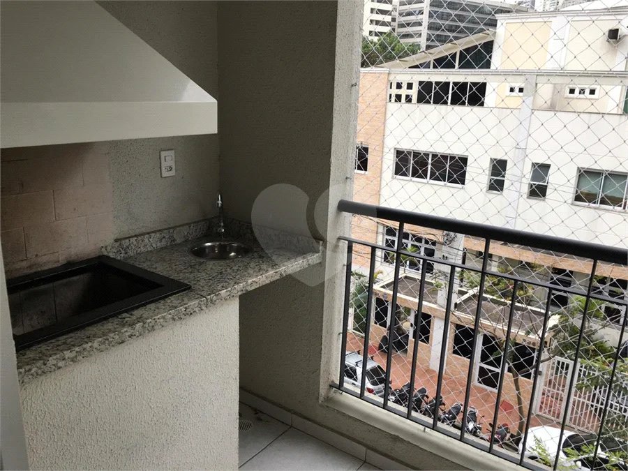 Apartamento para alugar com 3 quartos, sendo 2 suítes,  em Vila Andrade, São Paulo, SP