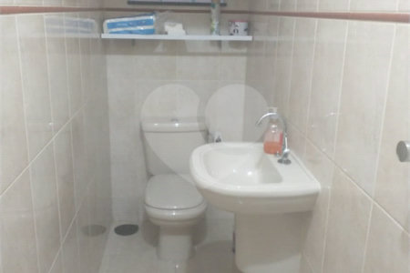 Sobrado à venda com 3 quartos, sendo 1 suíte,  em Jardim Universo, Mogi das Cruzes, SP