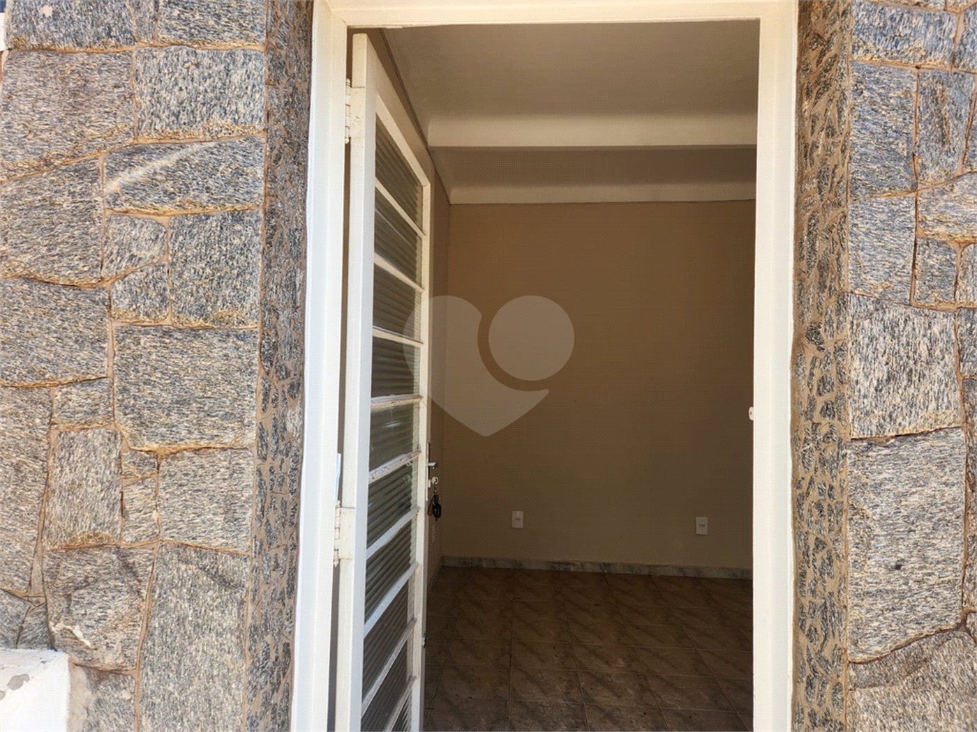 Sobrado à venda com 4 quartos, sendo 1 suíte, no Centro, Araraquara, SP