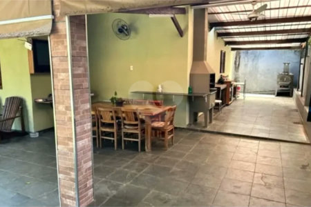 Casa a Venda no Condomínio São Joaquim em Vinhedo/SP