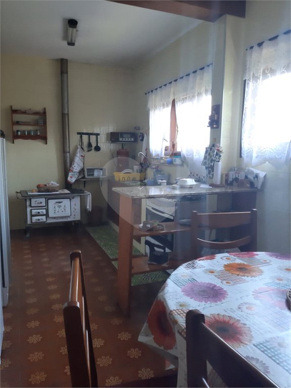 Sobrado à venda com 3 quartos, sendo 1 suíte, em Roseira, Mairiporã, SP