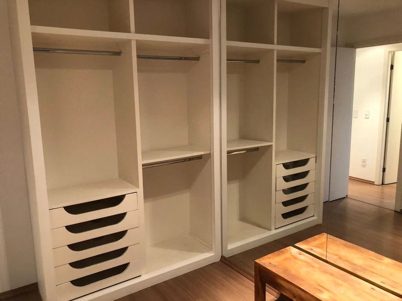 Apartamento à venda com 3 quartos, sendo 2 suítes, em Paraíso do Morumbi, São Paulo, SP