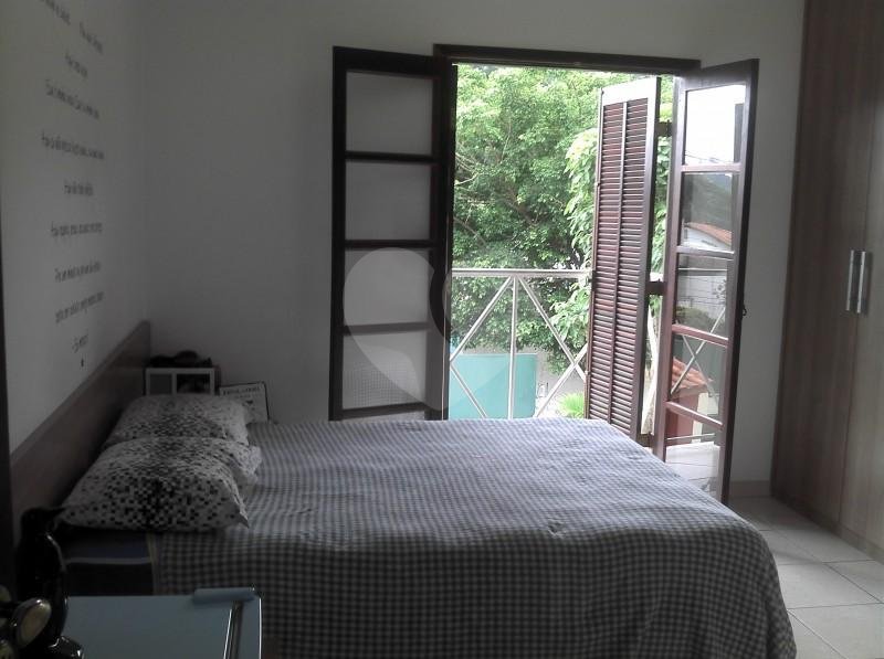 Sobrado à venda com 3 quartos, sendo 1 suíte, em Fazenda Morumbi, São Paulo, SP