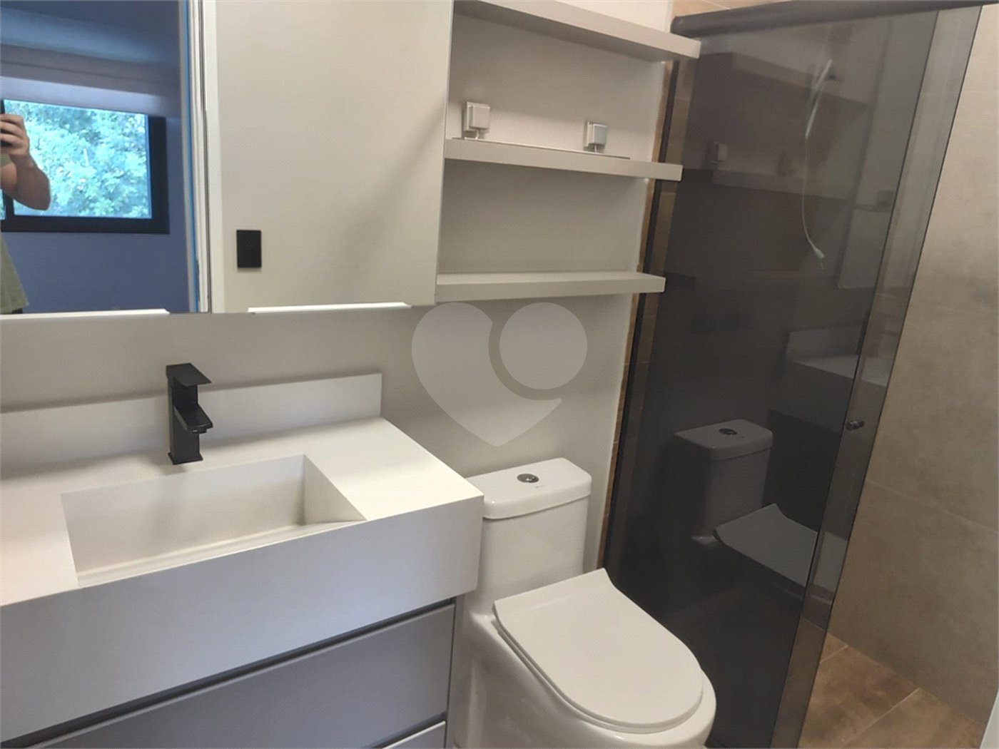Casa à venda com 2 suítes no condomínio Vue 26, Atibaia - SP