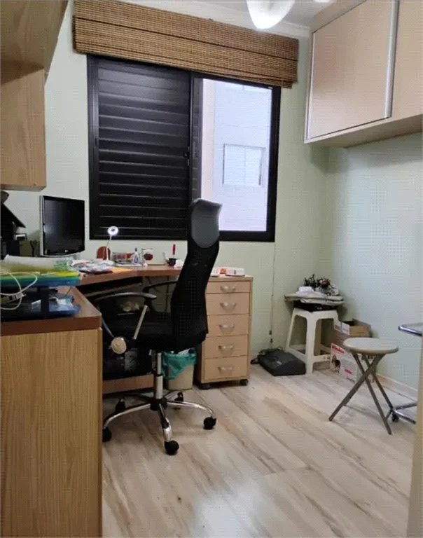 Apartamento à venda com 4 quartos, sendo 1 suíte,  em Cidade São Francisco, São Paulo, SP