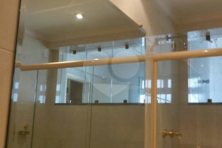 Apartamento à venda com 3 quartos, sendo 1 suíte, em Alto da Boa Vista, São Paulo, SP