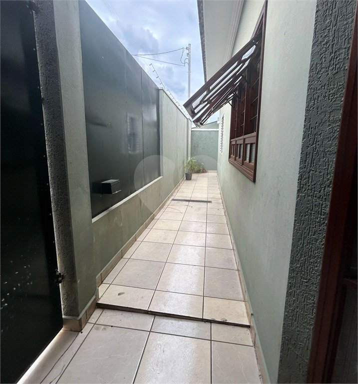 Casa à venda com 2 quartos, sendo 1 suíte, em Vila Visaltino Gomes, Itapetininga, SP