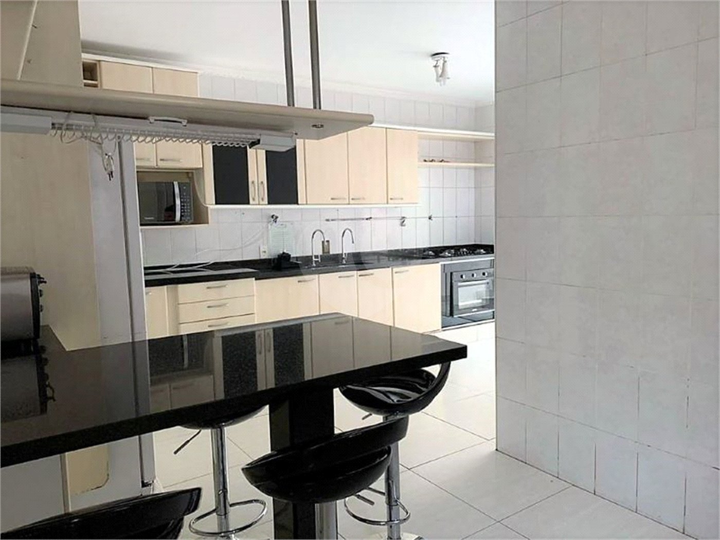 Casa à venda com 4 quartos, sendo 3 suítes,  em Fazenda Morumbi, São Paulo, SP