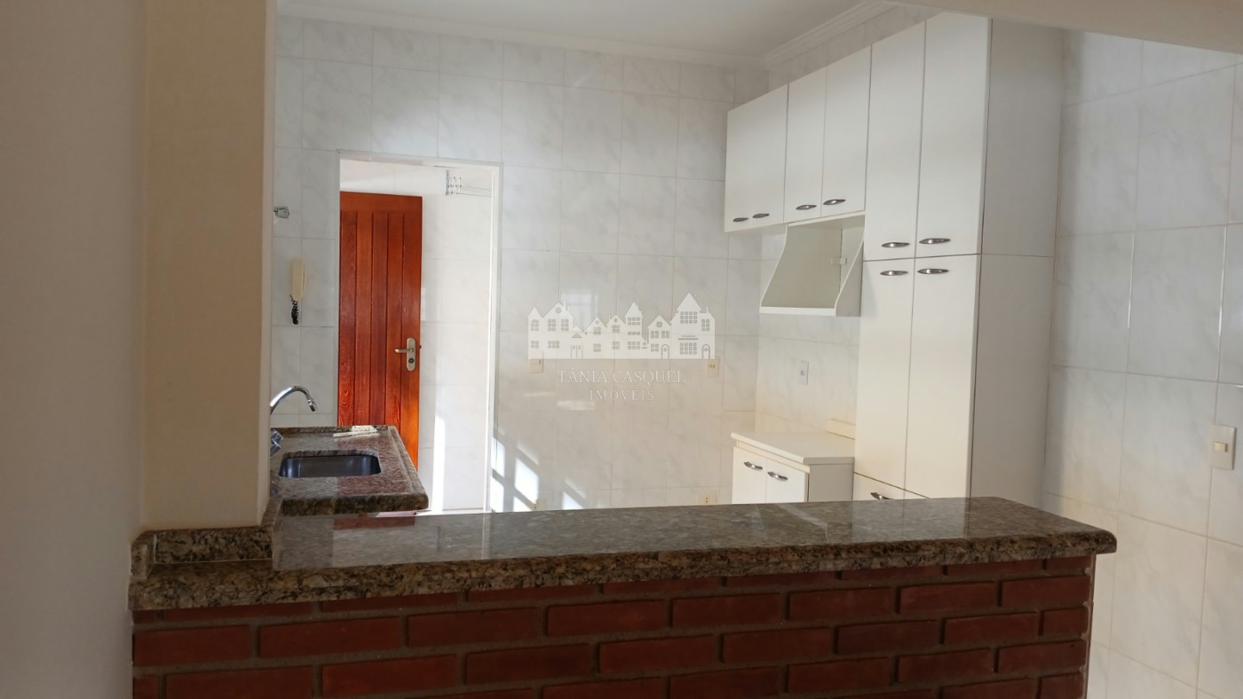 Casa para alugar com 3 quartos, sendo 1 suíte, em Vila Petrópolis, Atibaia, SP