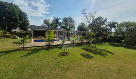 Casa Térrea à venda ou para alugar com 4 suítes em Jardim Paulista, Atibaia, SP