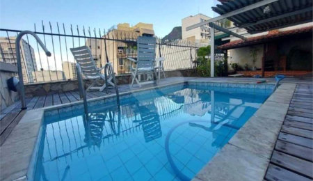 Cobertura à venda com 4 quartos, sendo 1 suíte,  em Tijuca, Rio de Janeiro, RJ
