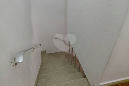 Sobrado à venda com 2 quartos em Vila Ipojuca, São Paulo, SP