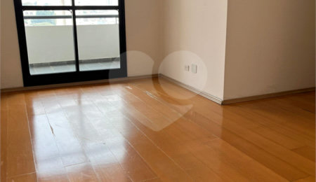 Apartamento à venda com 3 quartos, sendo 1 suíte,  em Vila Regente Feijó, São Paulo, SP
