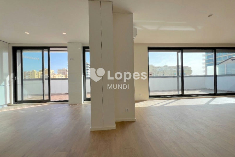 APARTAMENTO RESIDENCIAL em Porto - PT, Matosinhos