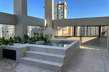 Cobertura à venda com 3 suítes em Vila Nova Conceição, São Paulo, SP