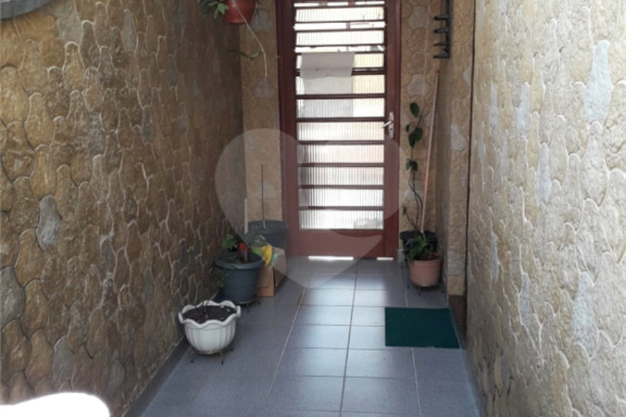 Sobrado à venda com 3 quartos, sendo 1 suíte, em Tremembé, São Paulo, SP