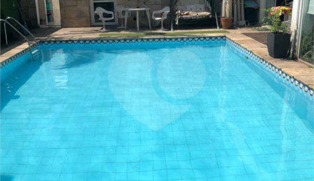 Casa à venda com 8 quartos, sendo 4 suítes,  em Jardim Leonor, São Paulo, SP