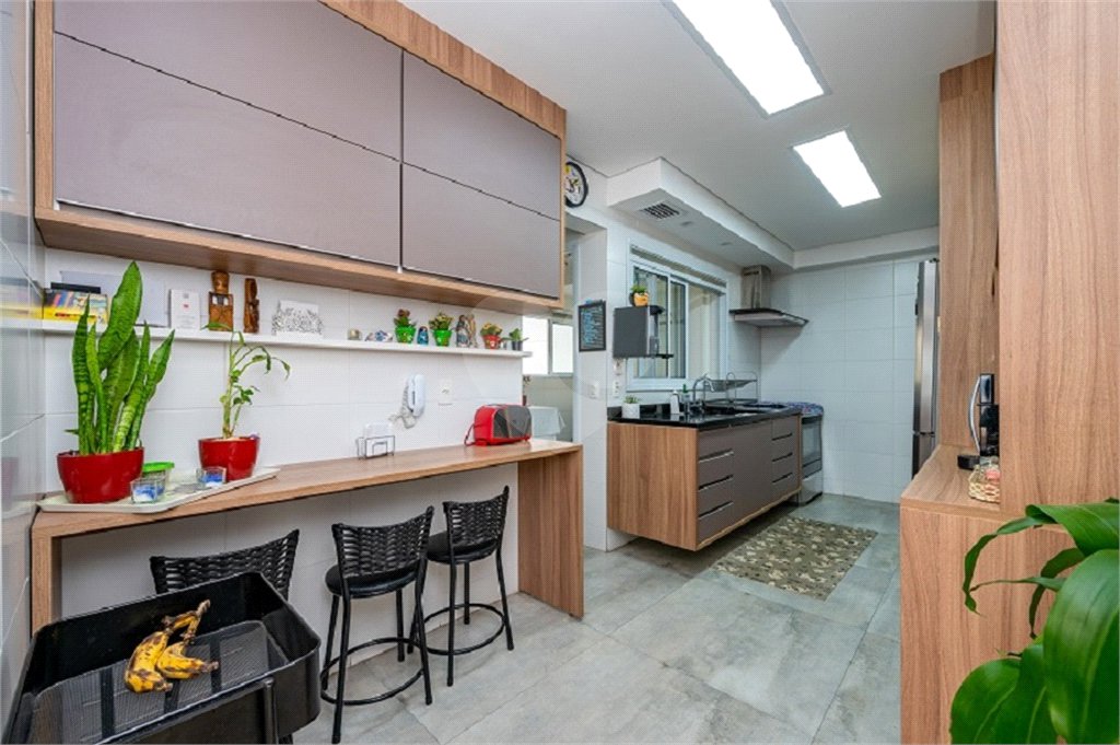 Apartamento à venda com 3 suítes em Jardim Caboré, São Paulo, SP