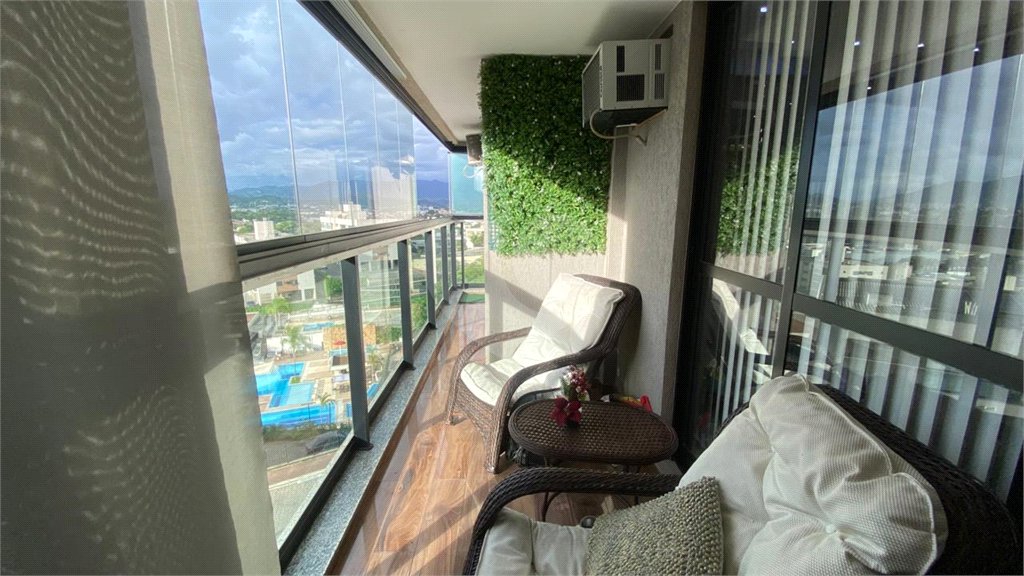 Apartamento à venda com 2 quartos, sendo 1 suíte, em Campo Grande, Rio de Janeiro, RJ