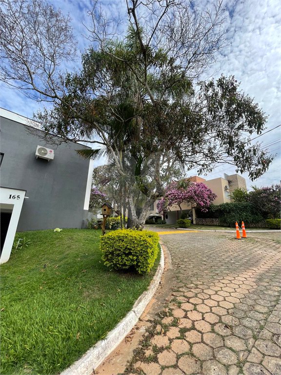 Casa à venda com 4 quartos, sendo 3 suítes, no condomínio Bosque Sâo Francisco, Votorantim - SP