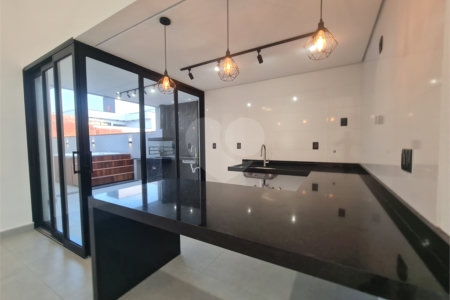 Casa à venda com 3 quartos, sendo 1 suíte, no condomínio Reserva Ipanema I, Sorocaba - SP