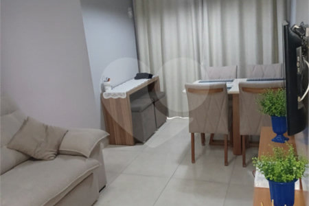 Apartamento à venda com 2 quartos, sendo 1 suíte,  em Jardim Flor da Montanha, Guarulhos, SP