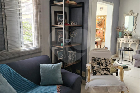 Apartamento à venda com 3 quartos, sendo 1 suíte, em Vila Olímpia, São Paulo, SP