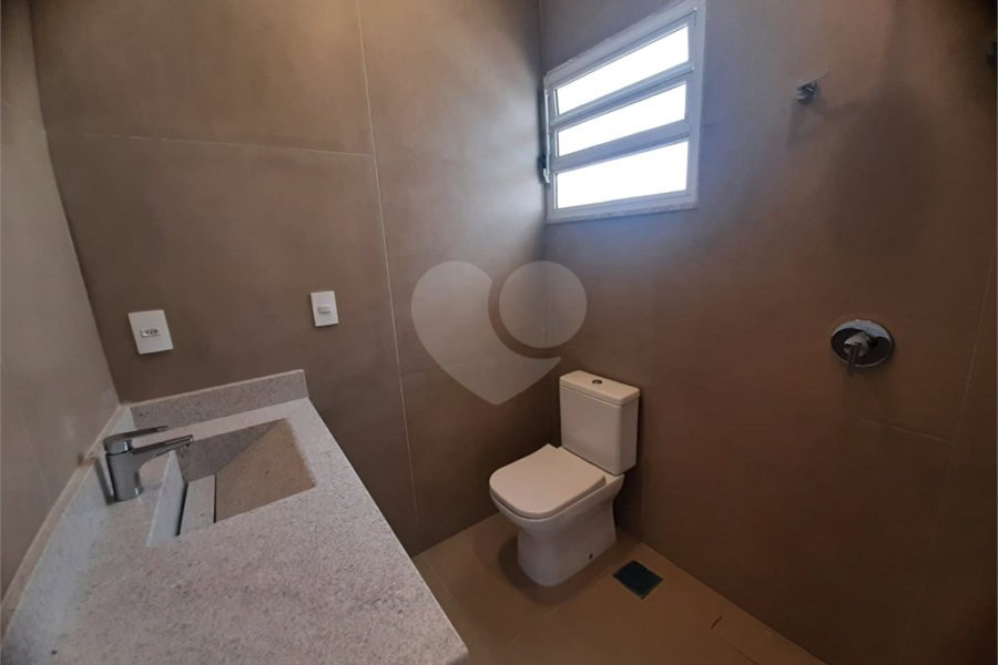 Casa Térrea à venda ou para alugar com 4 suítes em Jardim São Bento, São Paulo, SP