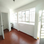 SOBRADO DE 100 M² COM 03 DORMITÓRIOS, VAGA E QUINTAL PARA LOCAÇÃO (OU VENDA) NO JARDIM DO COLEGIO-SANTANA