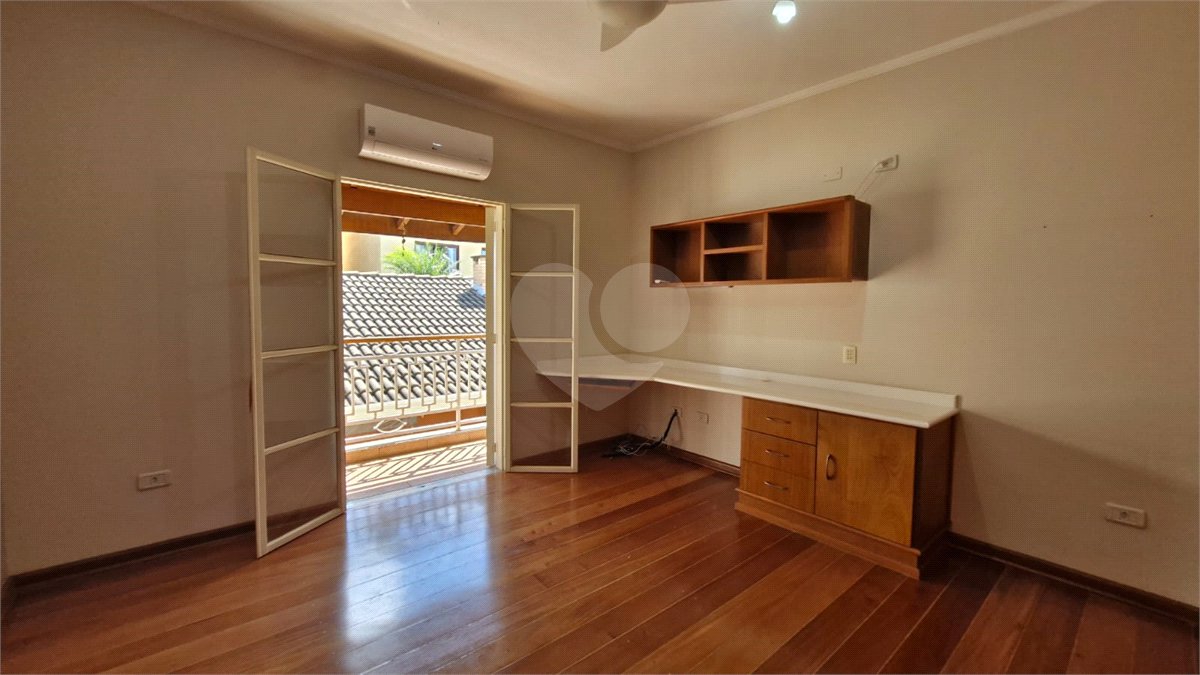 Casa sofisticada à venda em bairro nobre de Atibaia | 3 dormitórios | 408 m²