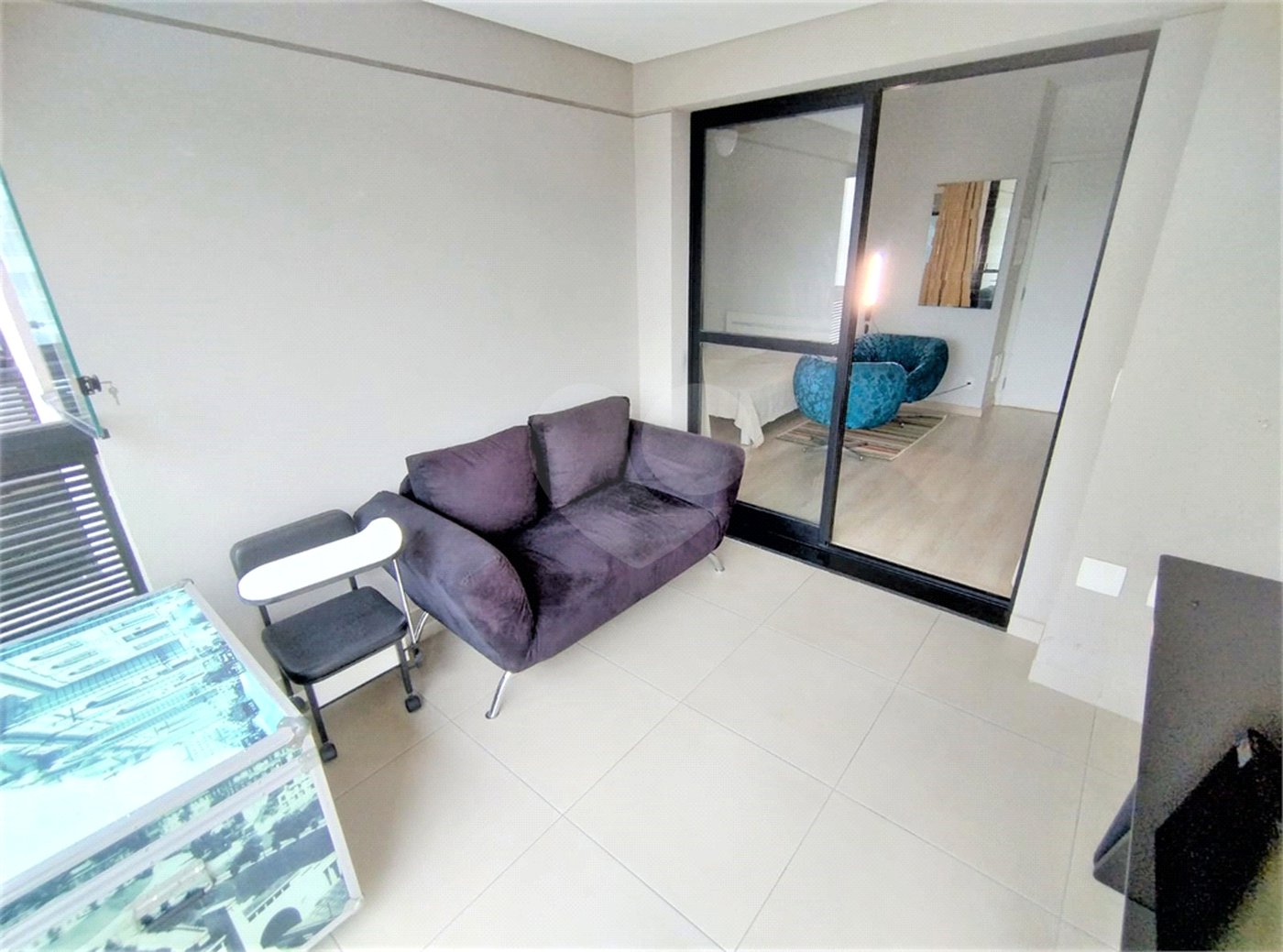 Apartamento de 1 quarto - Vila Mariana - Varanda, - 1 vaga - Lazer e serviços no condomínio.