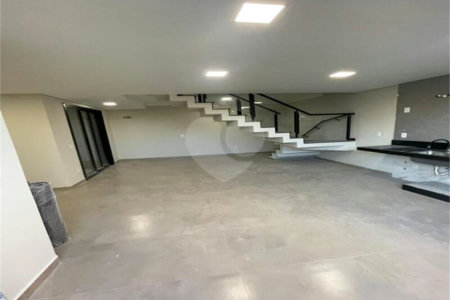 Casa à venda com 3 quartos, sendo 1 suíte, no condomínio Vila Paraty, Indaiatuba - SP
