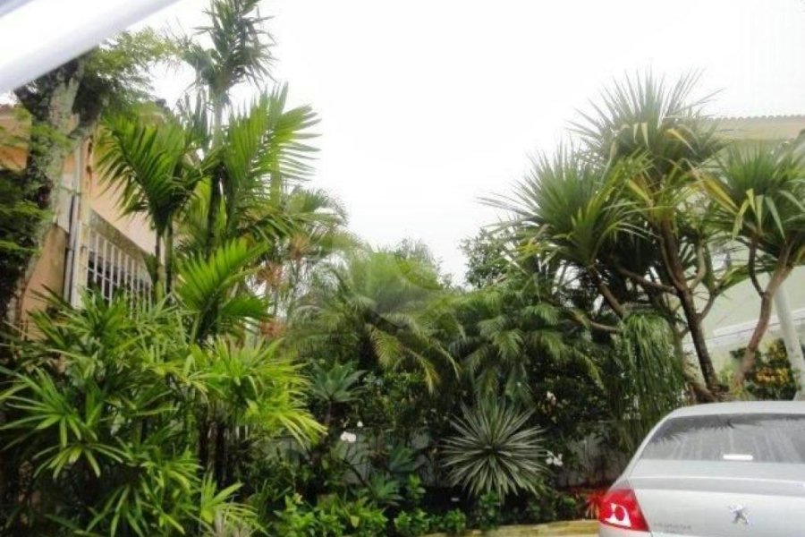 Casa à venda com 4 quartos, sendo 3 suítes, no condomínio Residencial Jardim Itatinga, São Paulo - SP