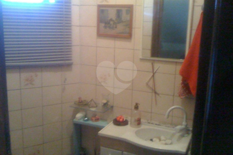 Sobrado à venda com 4 quartos, sendo 1 suíte, em Jardim Peri, São Paulo, SP