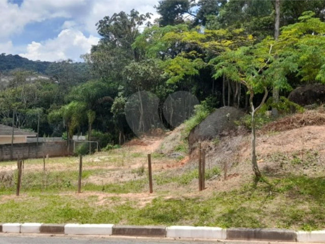 Terreno à venda no condomínio Itaguaçu da Cantareira, São Paulo - SP