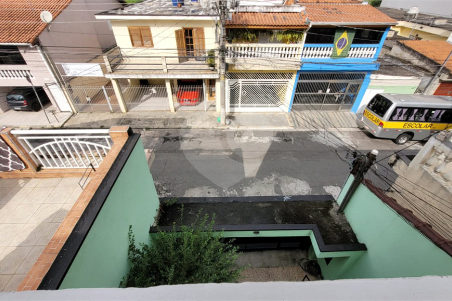 Casa à venda com 4 quartos, sendo 1 suíte, em Parque Maria Domitila, São Paulo, SP