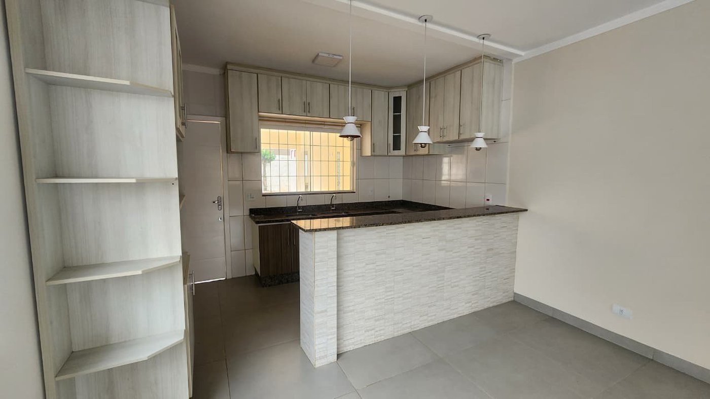 Casa à venda com 3 quartos em Jardim dos Ipes, Três Lagoas, MS