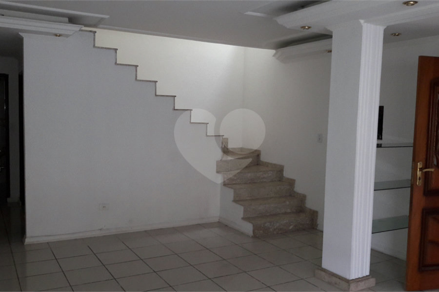 Sobrado à venda com 4 quartos, sendo 2 suítes, em Mandaqui, São Paulo, SP