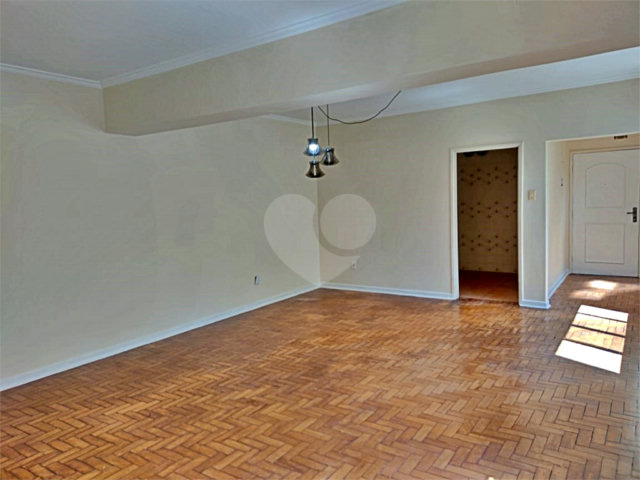 Apartamento à venda com 3 quartos, sendo 1 suíte,  em Pinheiros, São Paulo, SP