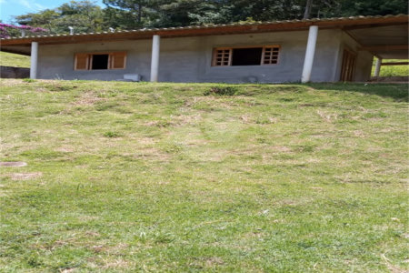 Chácara à venda com 2 quartos, sendo 1 suíte, em Parque Caetê, Bragança Paulista, SP