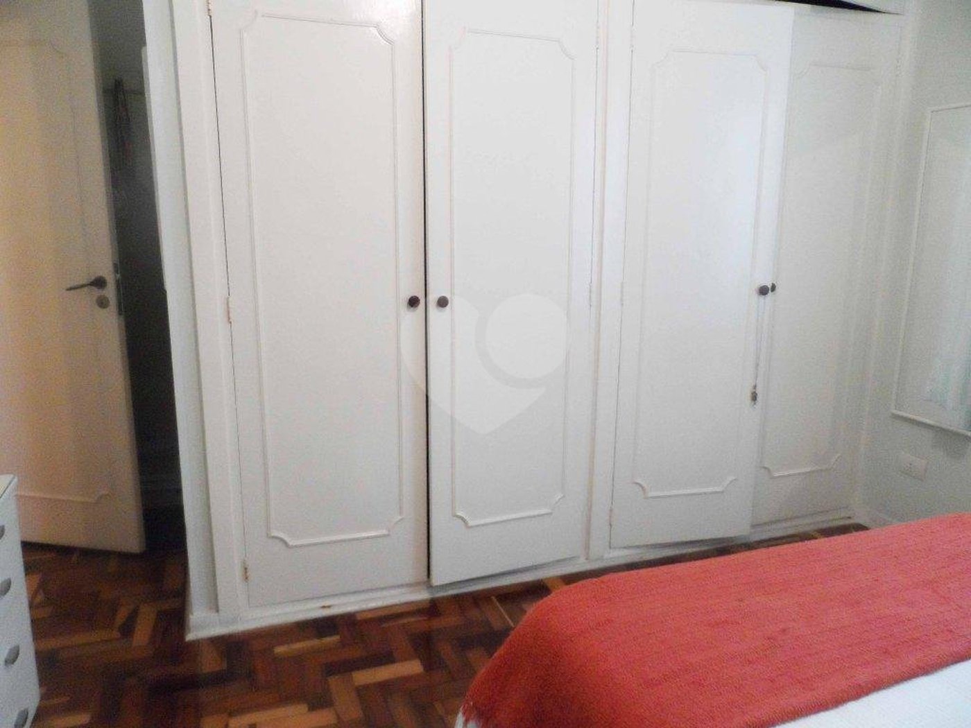Sobrado à venda com 3 quartos, sendo 1 suíte,  em Jardim Marajoara, São Paulo, SP