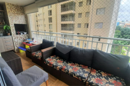 Apartamento à venda com 3 quartos, sendo 1 suíte, em Vila Santo Antônio, Guarulhos, SP