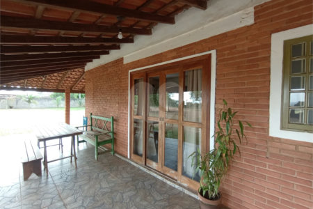 Casa à venda com 3 quartos, sendo 1 suíte,  em Estância Conceição, Itapetininga, SP