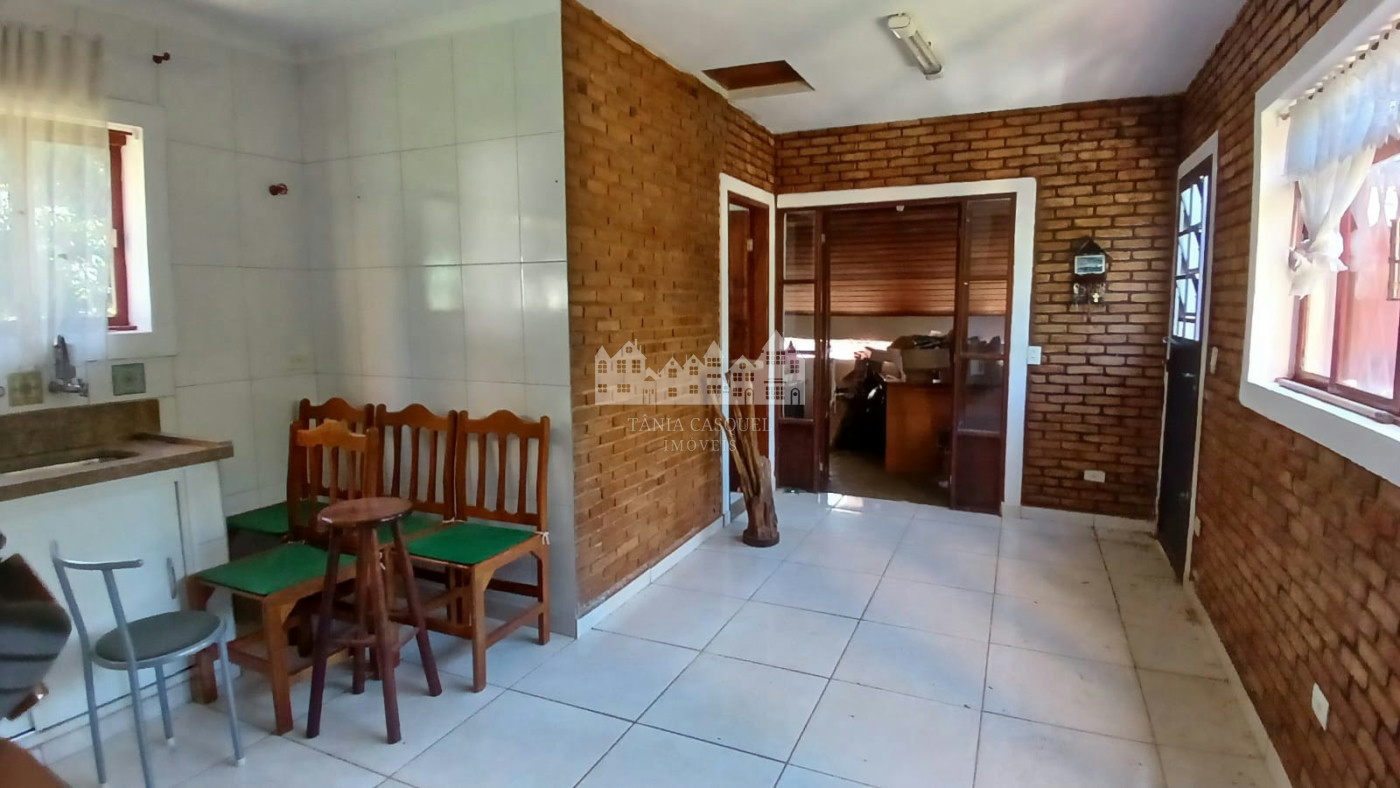Chácara à venda com 3 quartos, sendo 1 suíte,  em Vila Dom Pedro, Atibaia, SP