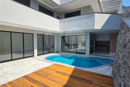Casa à venda com 3 suítes no condomínio Hills, Arujá - SP