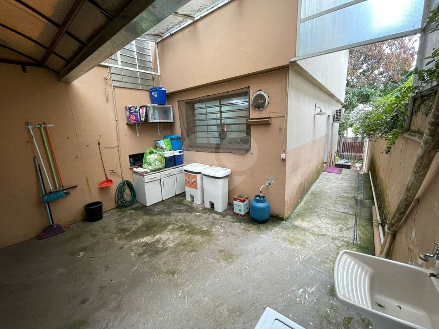 Casa à venda com 3 quartos, sendo 1 suíte, em Vila Mariana, São Paulo, SP