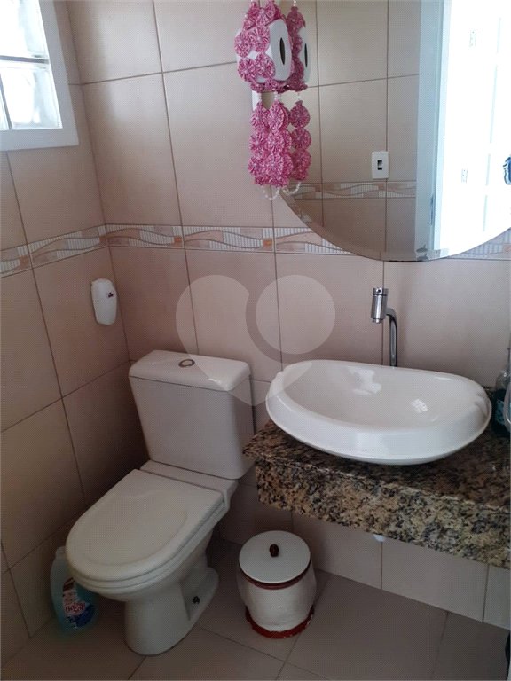 Sobrado à venda com 3 quartos, sendo 1 suíte, em Parque Santana, Mogi das Cruzes, SP